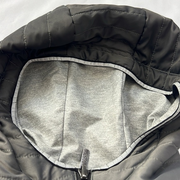 Victorias Secret VSX Sports Reversible Puffer Ombré Gray & Black Coat Size S/p - Picture 11 of 11